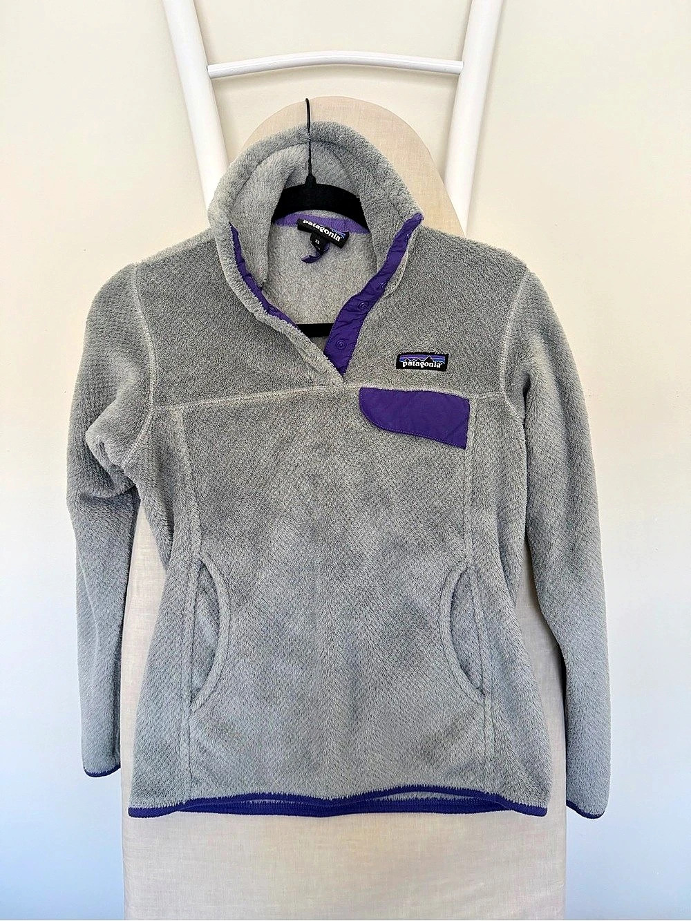 Patagonia Lightweight Synchilla Snap-T Pullover Gray & Purple Fleece Pullover